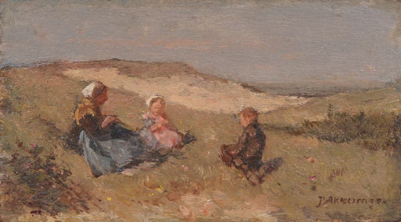 Akkeringa J.E.H.  | 'Johannes Evert' Hendrik Akkeringa | Schilderijen te koop aangeboden | Vissersvrouw met twee kinderen in de duinen, olieverf op paneel 7,5 x 12,6 cm, gesigneerd rechtsonder