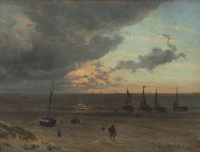 Deventer W.A. van | Strandgezicht met vissersschepen bij ondergaande zon, olieverf op papier op paneel 32,0 x 41,6 cm, gesigneerd r.o.