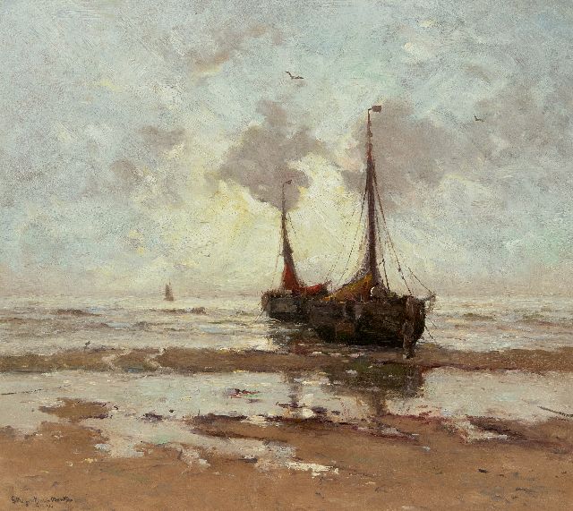 Morgenstjerne Munthe | Bomschuiten voor anker op het strand, olieverf op doek, 57,0 x 64,3 cm, gesigneerd l.o. en gedateerd 1914