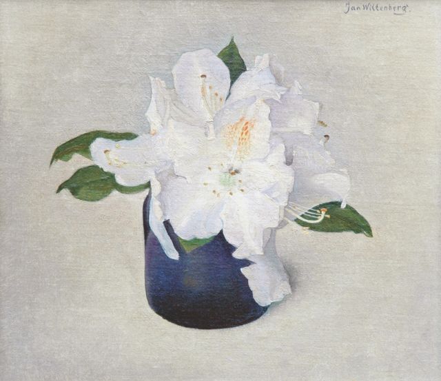 Wittenberg J.H.W.  | Stilleven met rododendrons in een blauwe vaas, olieverf op doek op paneel 20,6 x 23,5 cm, gesigneerd r.b. en verso