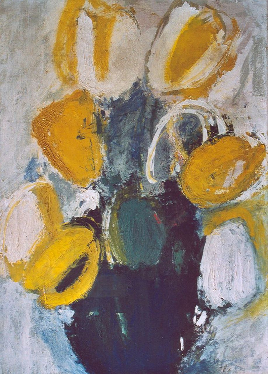 Nanninga J.  | Jacob 'Jaap' Nanninga, Vaas met tulpen, olieverf op doek 50,2 x 35,0 cm, gesigneerd rechtsonder (vaag)