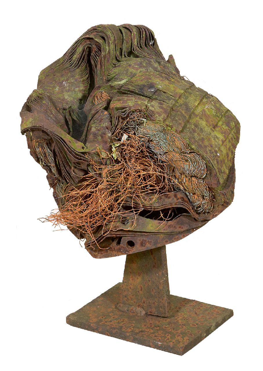 Niermeijer Th.  | Theo Niermeijer | Beelden en objecten te koop aangeboden | Vogel, ijzer, kunststof, touw 27,4 x 21,0 cm