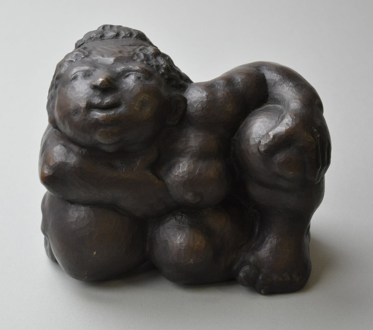 Schwaiger R.  | Rudolf Schwaiger, Liggende Magdalena, brons 15,9 x 19,0 cm