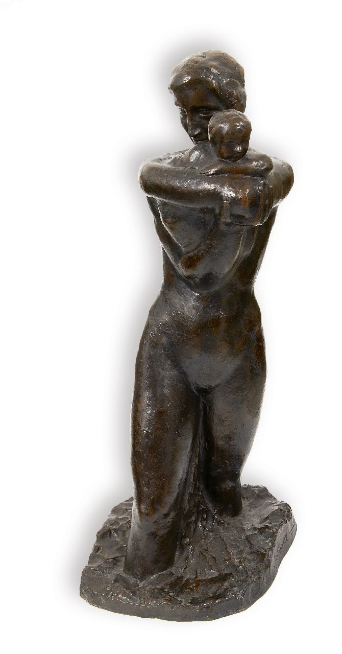 George Minne | Moeder en kind, brons, 75,2 x 33,0 cm, gesigneerd op de basis en gedateerd 1929