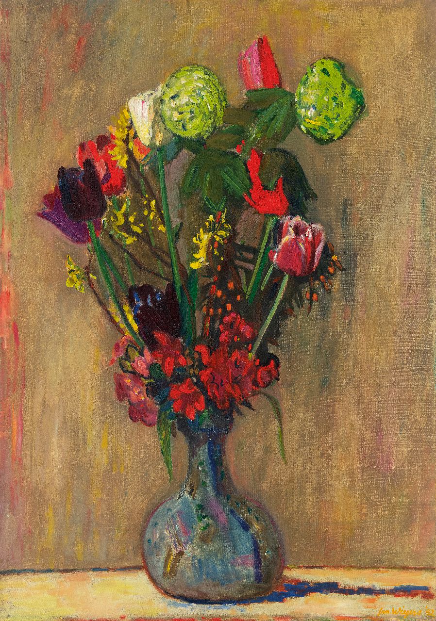 Wiegers J.  | Jan Wiegers, Voorjaarsboeket met tulpen en brem, olieverf op doek 70,6 x 49,9 cm, gesigneerd rechtsonder