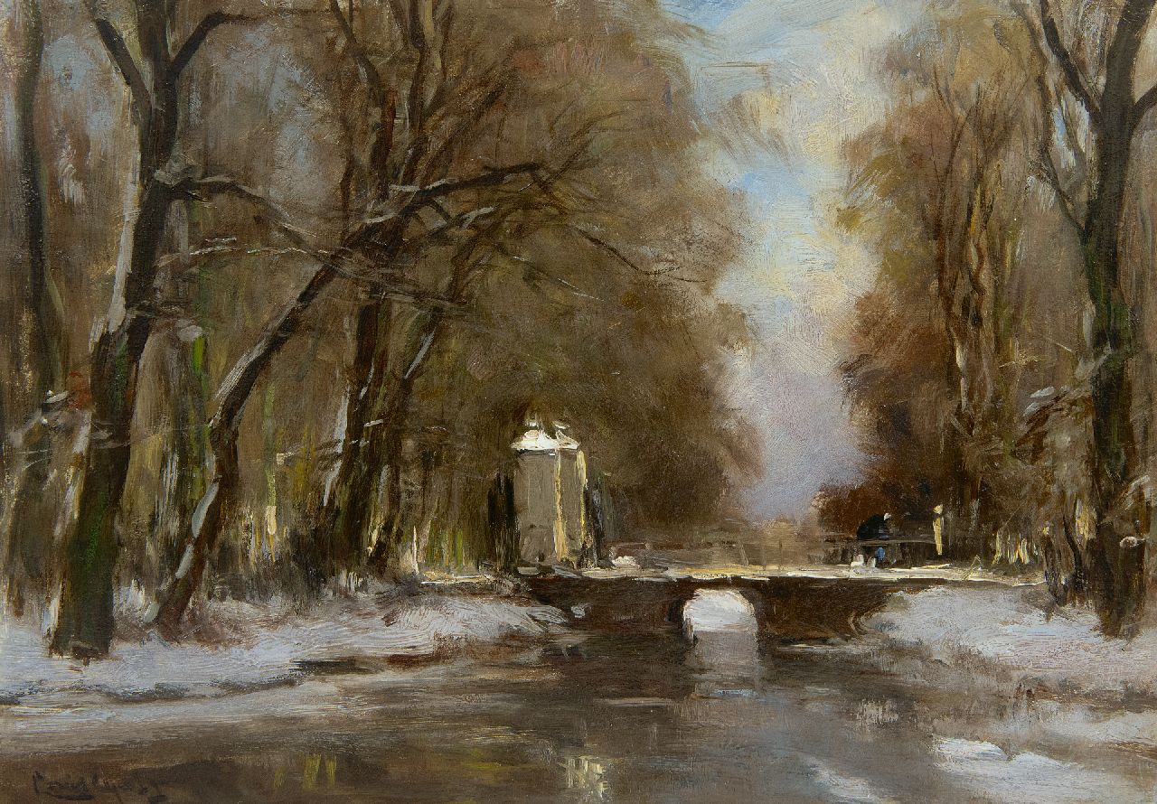 Apol L.F.H.  | Lodewijk Franciscus Hendrik 'Louis' Apol, Winter in het Haagse Bos, olieverf op paneel 24,4 x 34,9 cm, gesigneerd linksonder en te dateren ca. 1930