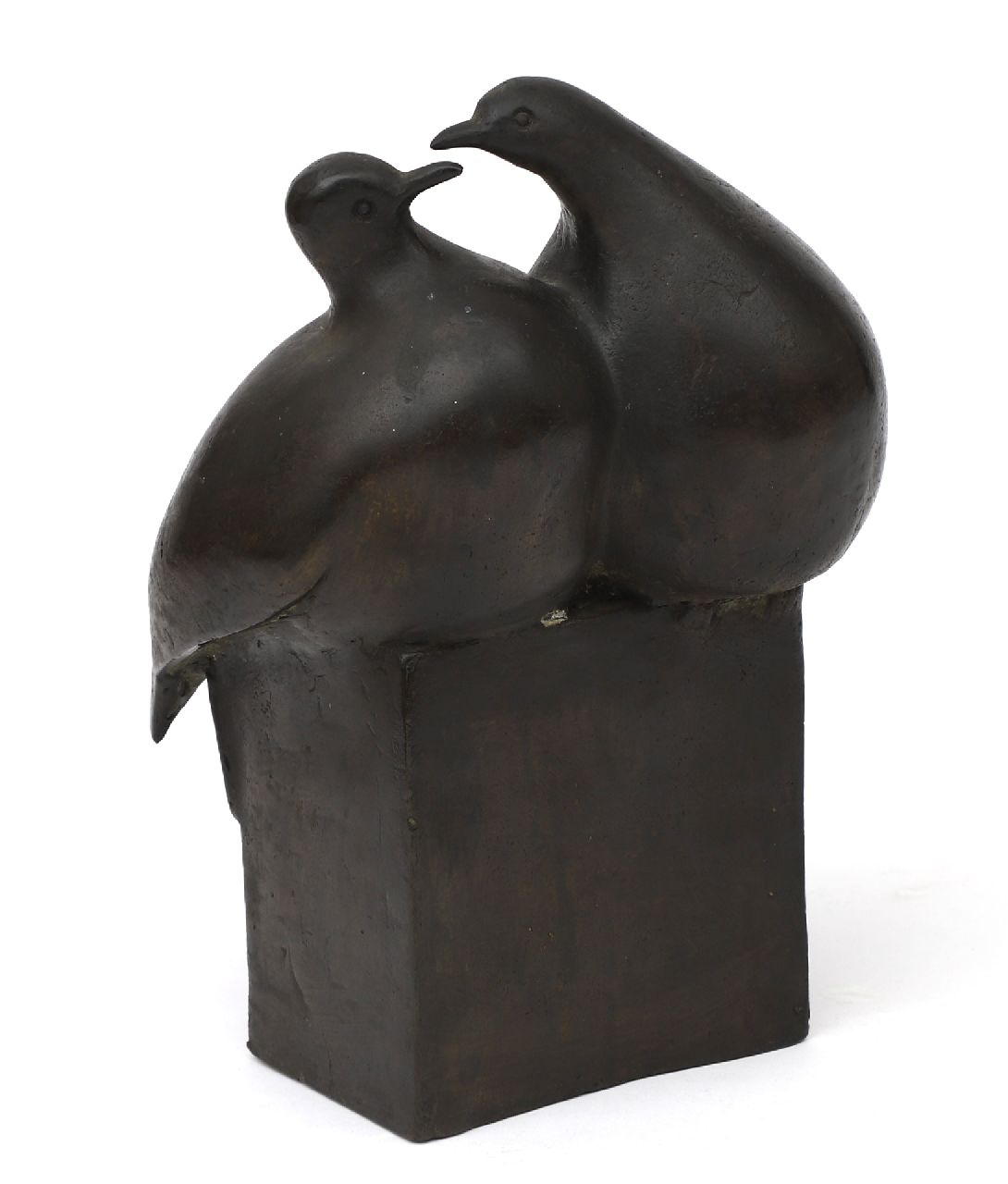 Hartog E. den | Evert den Hartog | Beelden en objecten te koop aangeboden | Twee duiven, brons 31,0 cm, gesigneerd met kunstenaarsstempel aan achterzijde Hartog E. den | Evert den Hartog | Beelden en objecten te koop aangeboden | Twee duiven, brons 31,0 cm, gesigneerd met kunstenaarsstempel aan achterzijde