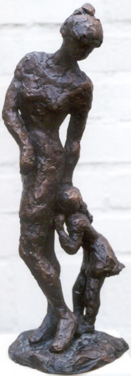Noorda-Maas J.  | Jacoba 'Coby' Noorda-Maas, Moeder en kind, brons 33,0 cm