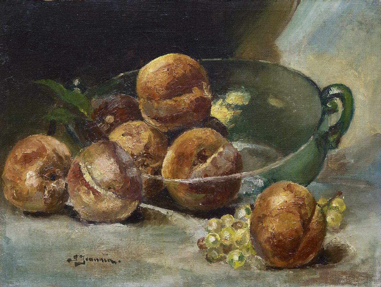 Jeannin G.  | Georges Jeannin | Schilderijen te koop aangeboden | Stilleven met druiventros en perziken in glazen schaal, olieverf op doek 30,2 x 40,2 cm, gesigneerd linksonder