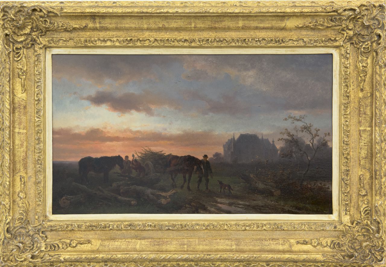 Verschuur W.  | Wouterus Verschuur, Avondlandschap met houthakkers en hun paarden, olieverf op paneel 26,2 x 46,0 cm, gesigneerd rechtsonder
