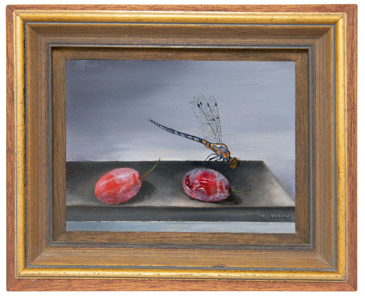 Verhoef H.  | Hans Verhoef | Schilderijen te koop aangeboden | Libelle en rode pruimen, olieverf op zink 16,0 x 21,0 cm, gesigneerd rechtsonder