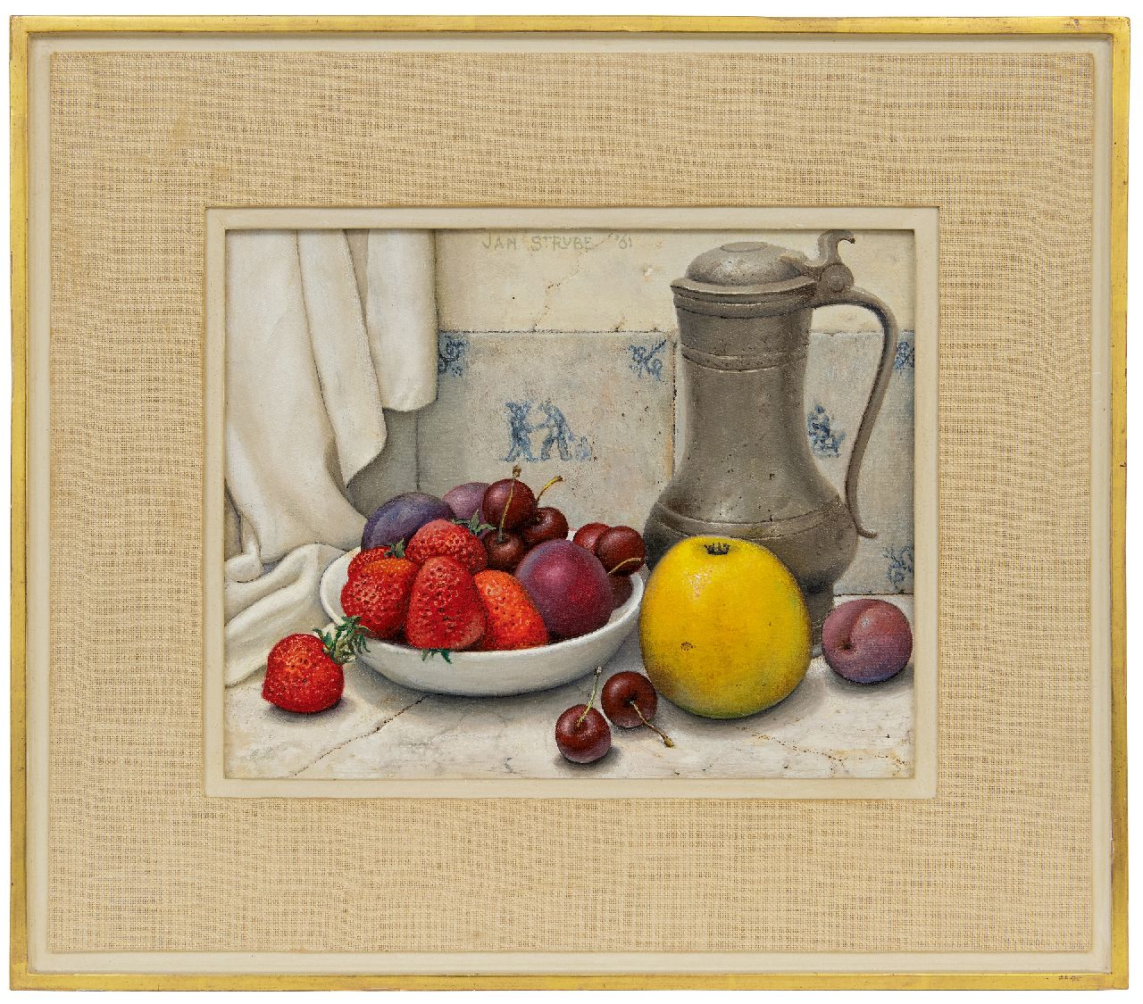 Strube J.H.  | Johan Hendrik 'Jan' Strube | Schilderijen te koop aangeboden | Stilleven met tinnen kan en fruit, olieverf op doek 24,2 x 30,4 cm, gesigneerd m.b. en gedateerd '61