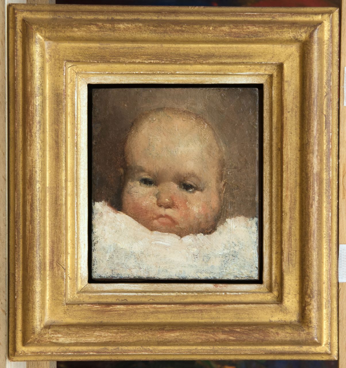 Berg W.H. van den | 'Willem' Hendrik van den Berg | Schilderijen te koop aangeboden | Babyportretje, olieverf op paneel 10,3 x 9,2 cm