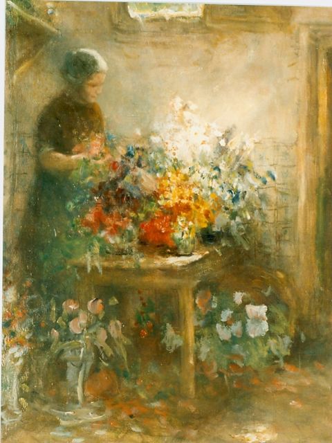 Bernard Blommers | Bloemen schikken, olieverf op doek, 47,0 x 36,0 cm
