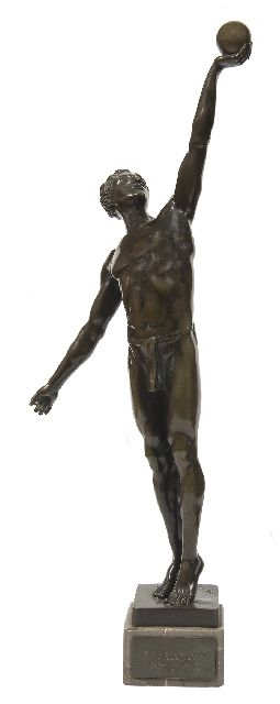 Otto Hoffmann | Kogelstoter, brons, 51,3 x 18,0 cm, gesigneerd op basis