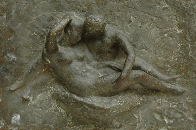 Pieter Starreveld | Verliefd paar, brons, 28,2 x 43,0 cm, gesigneerd met monogramstempel l.v.h.m.
