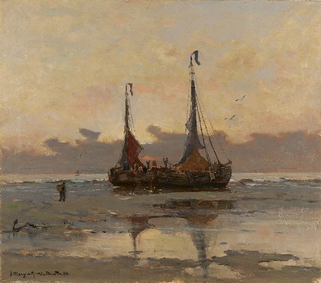 Morgenstjerne Munthe | Vissersboten op het strand bij eb, olieverf op doek, 55,3 x 63,3 cm, gesigneerd l.o. en gedateerd 1912