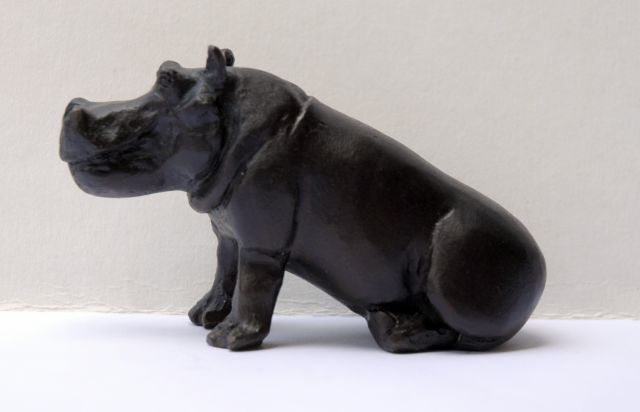 Glen H.  | Nijlpaard, brons 10,3 x 8,0 cm, gesigneerd op rechter flank