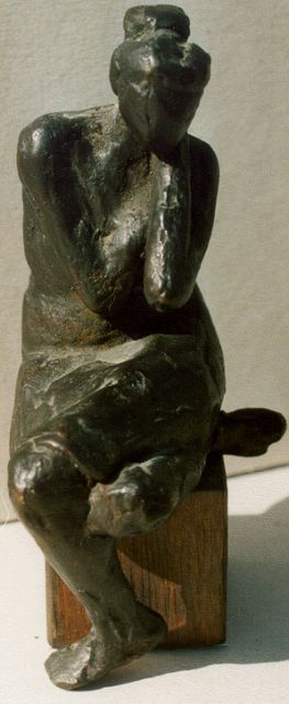 Onbekend | Zittende vrouw, brons, 15,0 cm