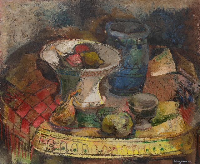 Jaap Wagemaker | Stilleven met vazen en fruit op een tafel, olieverf op doek, 70,4 x 85,3 cm, gesigneerd r.o.