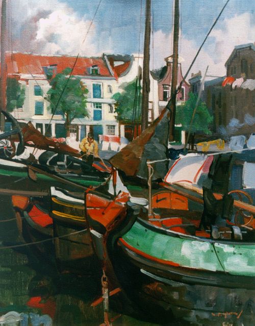 Piet Groen | Afgemeerde schepen op het Haringvliet, Rotterdam, olieverf op doek, 50,2 x 40,2 cm, gesigneerd r.o.