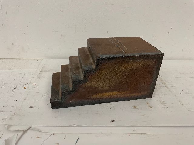 Visser C.N.  | Trap, 1971, staal 10,0 x 20,0 cm, gesigneerd op de onderkant