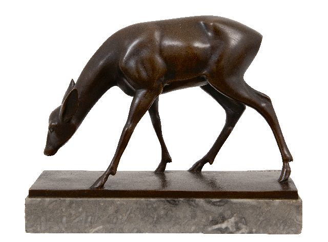 Fritz Paul Zimmer | Grazende ree, brons, 20,5 x 25,0 cm, gesigneerd l.o. op de basis