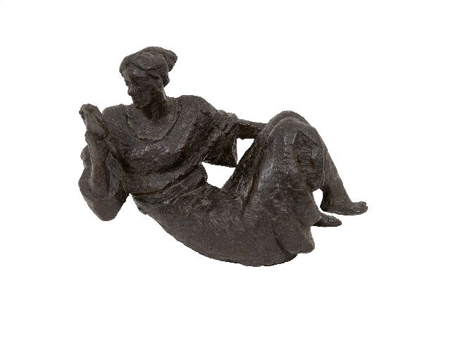 Onbekend | Liggende dame met handspiegel, brons, 14,0 x 20,0 cm