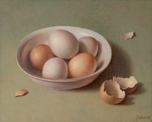 Bubarnik G.  | Stilleven van een kom met eieren, olieverf op paneel 24,0 x 30,0 cm, gesigneerd r.o.