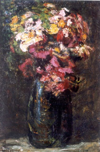 Marie Vlielander Hein | Bloemen, olieverf op doek, 46,5 x 29,5 cm, gesigneerd r.o. met initialen