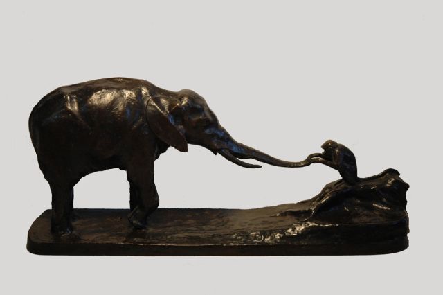 Sallé A.A.  | Olifant met aapje, brons 13,7 x 31,0 cm, gesigneerd op basis en te dateren ca. 1920-1930