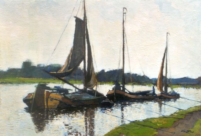 Chris Soer | Afgemeerde platbodems bij avondlicht, olieverf op doek op paneel, 30,2 x 40,1 cm, gesigneerd r.o.