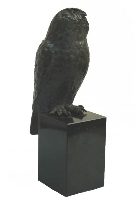 Robbert Jan Donker | Uil, brons, 22,0 x 10,2 cm, gesigneerd met monogram